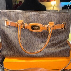 Pre owned Michael Kors Brown and Orange Shoulder Bag
